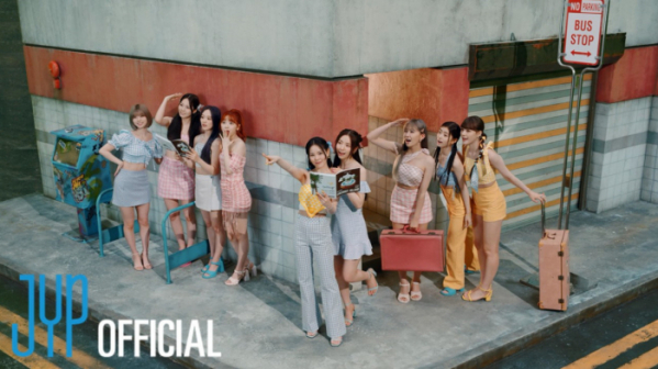 ▲NiziU(니쥬)(사진제공=JYP엔터테인먼트)