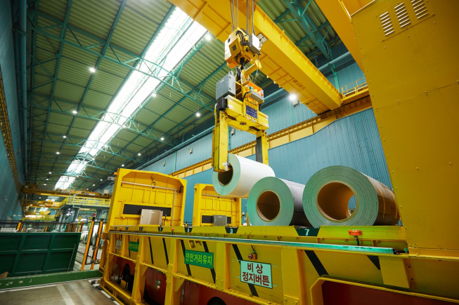 ▲동국씨엠 부산공장 자동운송설비. (사진제공=동국제강)