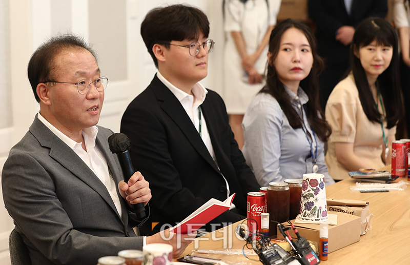 ▲윤재옥 국민의힘 원내대표가 12일 서울 여의도 국회에서 열린 출입기자단과 함께하는 '브라운 백 미팅'에서 발언하고 있다. 고이란 기자 photoeran@