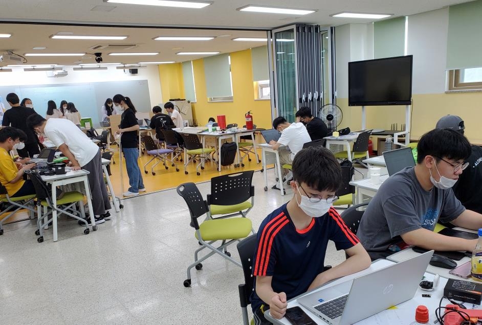 ▲ 'AI 융합교육 중심고교' (사진 제공 = 경기도교육청)