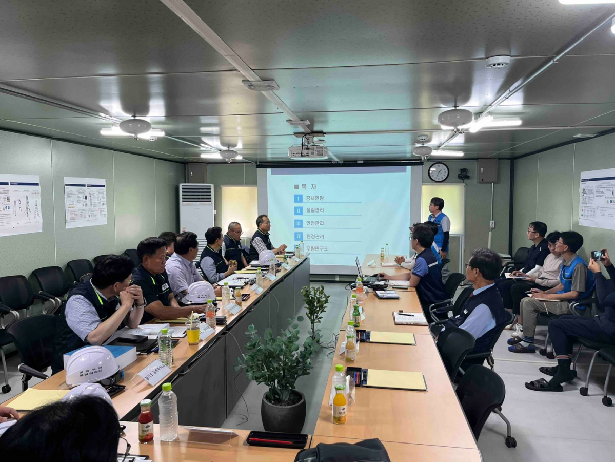 ▲경기도 공동주택 품질점검단 현장 점검 모습. (경기도)