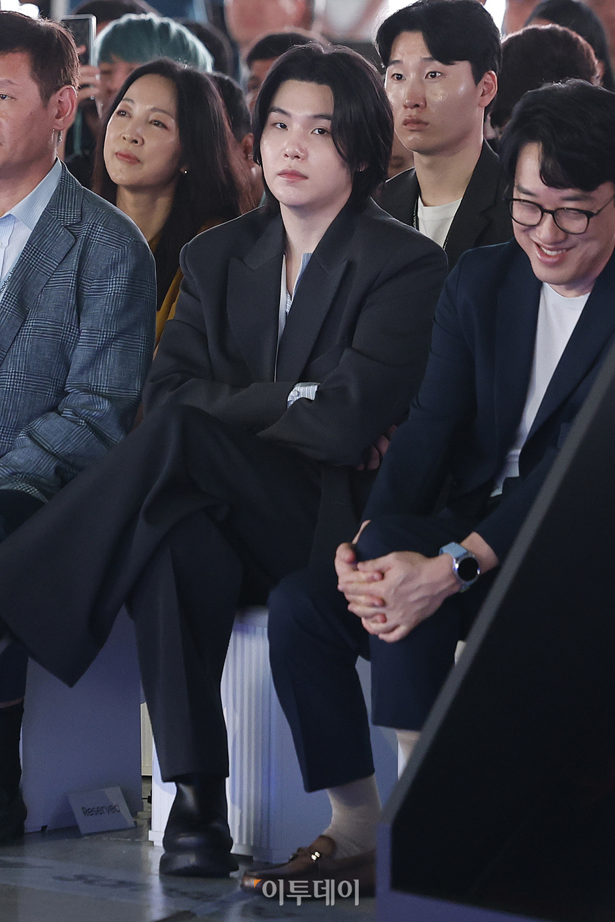 ▲방탄소년단 슈가가 26일 서울 강남구 코엑스에서 열린 갤럭시 언팩 행사에 참석해 있다. 조현호 기자 hyunho@