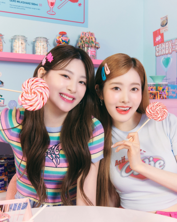 ▲스테이씨 시은·세은(사진 = 키스미(KISSME) 제공)