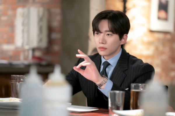 ▲킹더랜드 5회(사진 제공=앤피오엔터테인먼트, 바이포엠스튜디오, SLL)