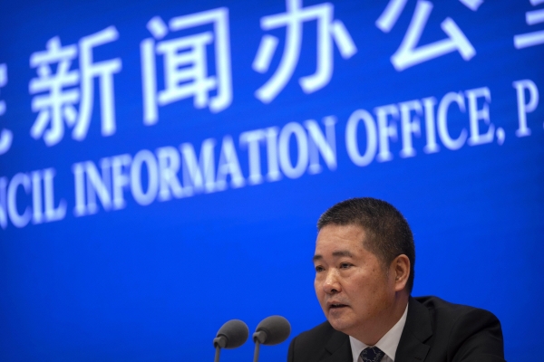 ▲류궈창 중국 인민은행 부총재가 3월 3일 기자회견을 하고 있다. 베이징/AP뉴시스
