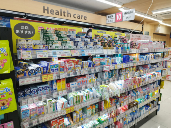 ▲일본 드럭스토어에서 의약품을 판매하고 있다.(노상우 기자 nswreal@)
