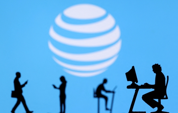 ▲미국 통신회사 AT&T 회사 로고가 보인다. 로이터연합뉴스
