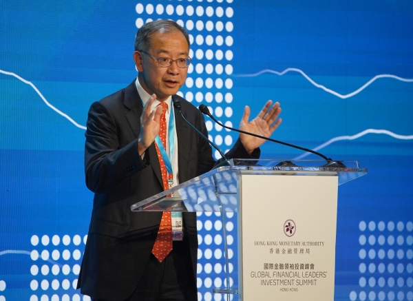 ▲에디 유 홍콩통화청(HKMA) 총재가 2022년 11월 2일 홍콩에서 열린 ‘글로벌 금융 리더 투자 서밋’에서 연설하고 있다. 홍콩/신화뉴시스
