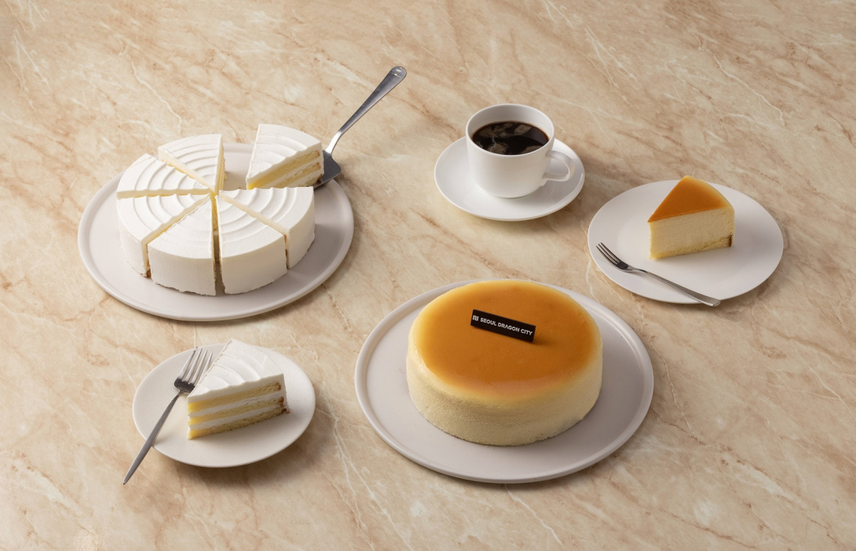 ▲서울드래곤시티가 새로 출시한 HMR 케이크 2종으 ㅣ모습 (사진제공=서울드래곤시티)