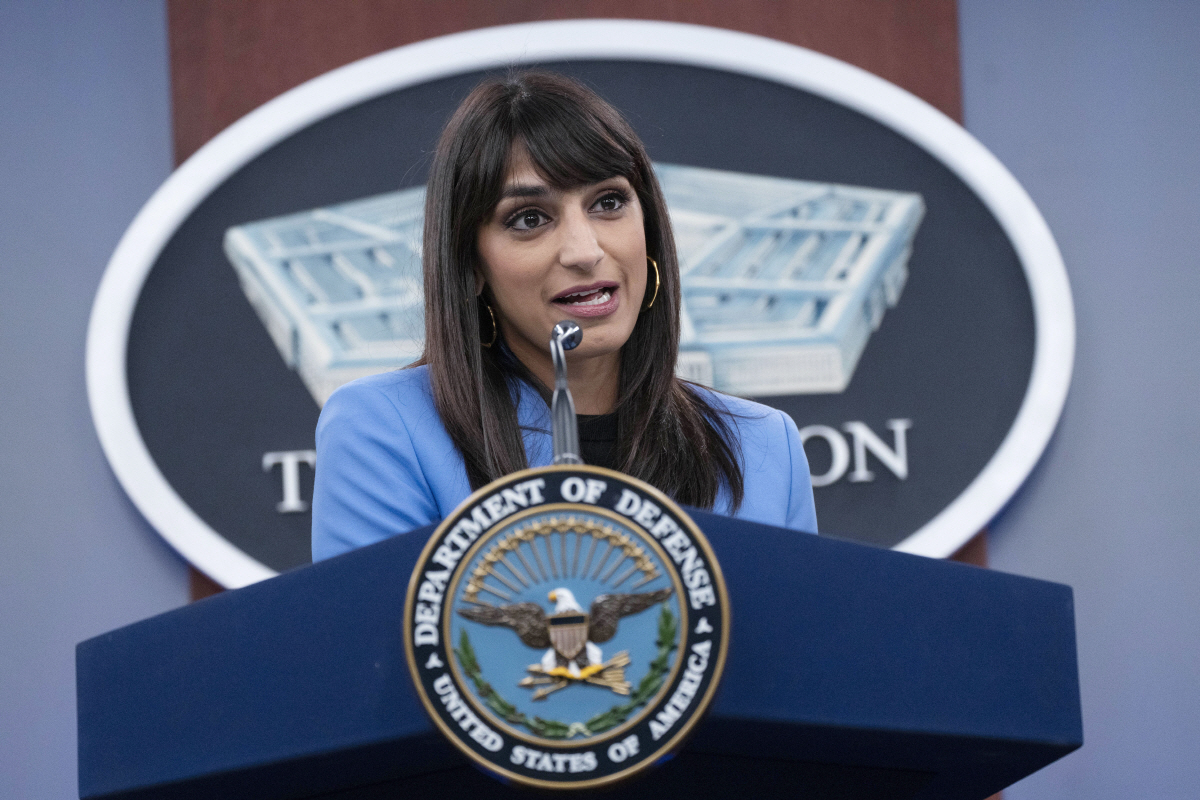 ▲사브리나 싱 미국 국방부 부대변인이 8일(현지시간) 브리핑하고 있다. 워싱턴D.C./AP연합뉴스
