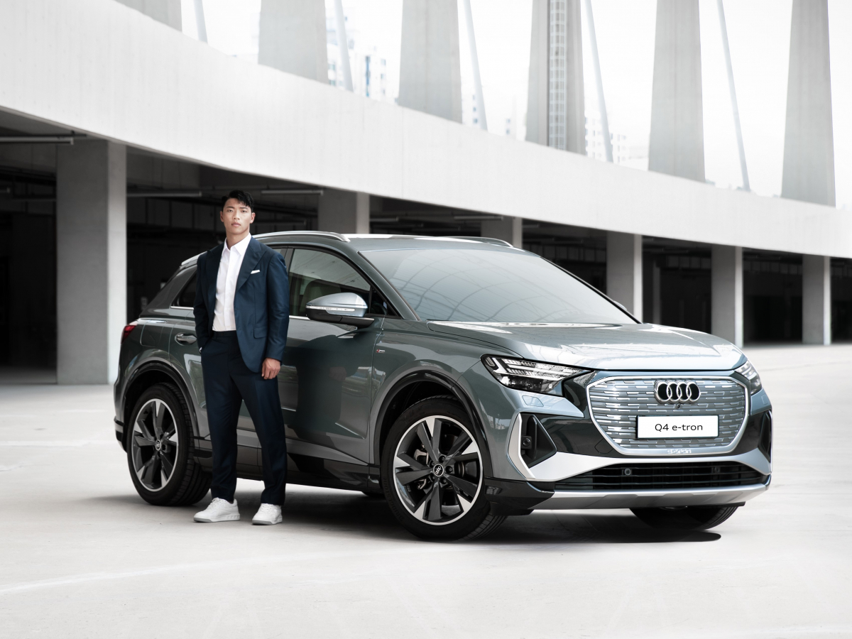 ▲아우디코리아는 대한민국 축구 국가대표팀 황희찬 선수를 'Q4 e-트론' 홍보대사로 선정했다고 9일 밝혔다. (사진제공=아우디코리아)