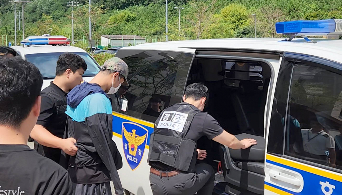 ▲연인을 살해한 혐의를 받는 목포해경 소속 해양경찰관 최모(30) 순경. (뉴시스)