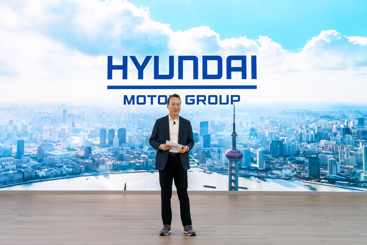 ▲지난 4월 ‘2023 상하이 모터쇼’ 현대자동차 프레스 컨퍼런스에서 환영사를 발표 중인 이혁준 현대차그룹 중국 유한공사 전무. (사진제공=현대자동차)