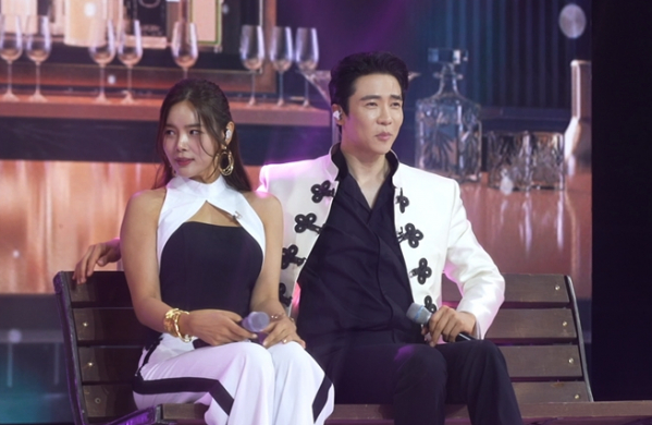 ▲'불타는 장미단'(사진제공=MBN)