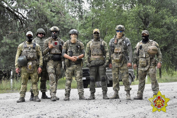 ▲벨라루스 국방부가 지난달 20일 자국군과 바그너그룹 용병들의 합동 훈련 사진을 공개했다. AP연합뉴스
