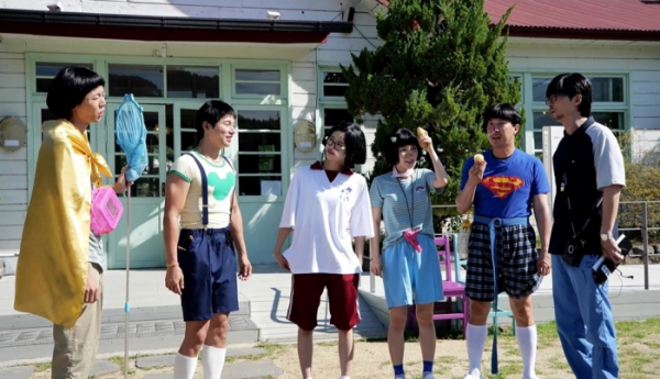 ▲'놀면 뭐하니' 나전역 카페 정선 계곡 여름 휴가 체험학습(사진제공=MBC)