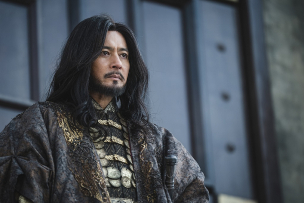 ▲'아라문의 검' 장동건(사진제공=tvN)