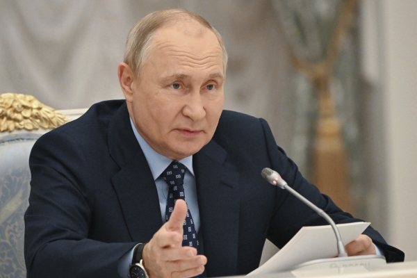 ▲블라디미르 푸틴 러시아 대통령이 17일(현지시간) 모스크바 크렘린궁에서 국무회의를 주재하고 있다. 모스크바/AP뉴시스

