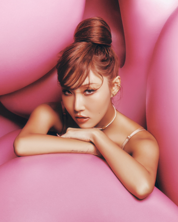 ▲화사(사진=피네이션(P NATION) 제공)