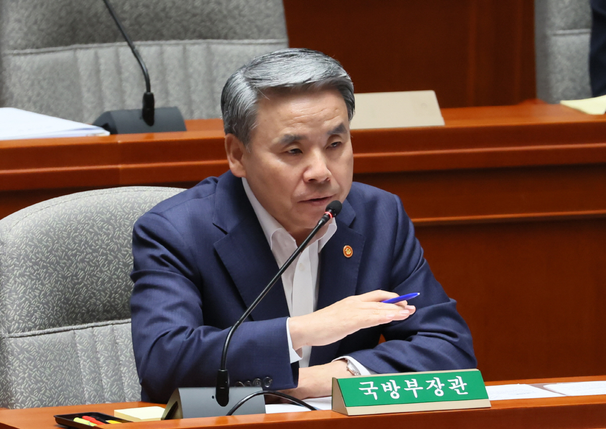 ▲이종섭 국방부 장관이 4일 국회에서 열린 예산결산특별위원회 전체회의에서 의원 질의에 답변하고 있다. (연합뉴스)
