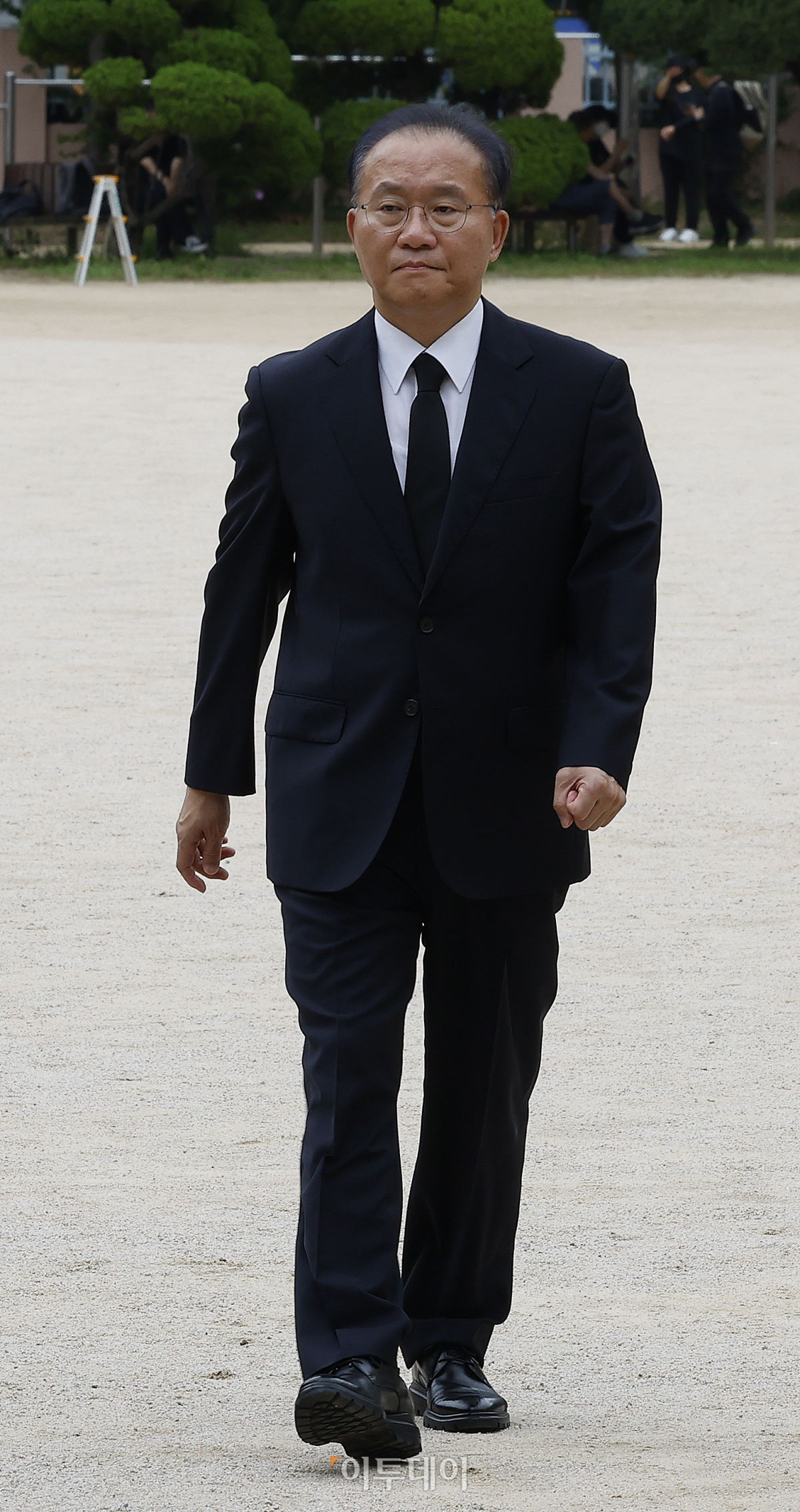 ▲윤재옥 국민의힘 원내대표가 4일 오후 서울 서초구 서이초등학교에서 열린 故 서이초 교사 49재 추모제에 참석하고 있다. 조현호 기자 hyunho@