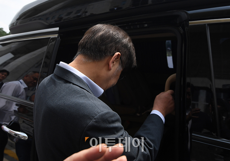 ▲이재명 더불어민주당 대표가 12일 서울 여의도 국회에서 대북송금 의혹 관련 조사를 받기 위해 수원지검으로 향하고 있다. 고이란 기자 photoeran@