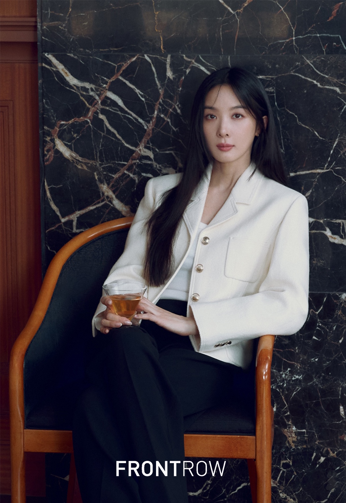 ▲W컨셉의 프론트로우 공식 앰버서더로 발탁된 배우 이청아. (사진제공=W컨셉)