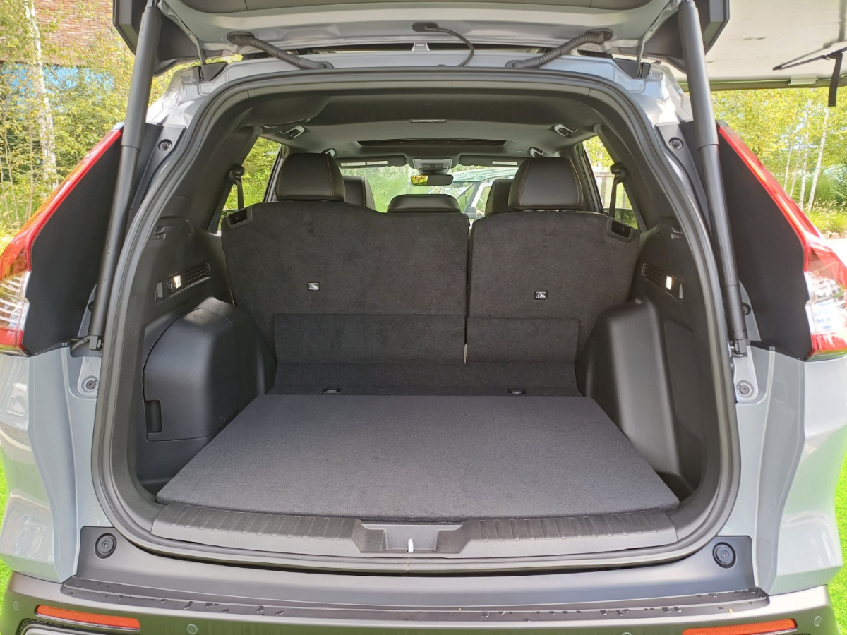 ▲CR-V 트렁크 공간. 좌석 공간을 더 넓혀도 될 정도로 넓은 적재 용량을 갖췄다. (이민재 기자 2mj@)