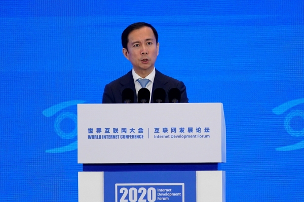▲장융 전 알리바바 회장이 2020년 11월 23일 중국 우전에서 열린 세계인터넷콘퍼런스에서 연설하고 있다. 우전(중국)/로이터연합뉴스
