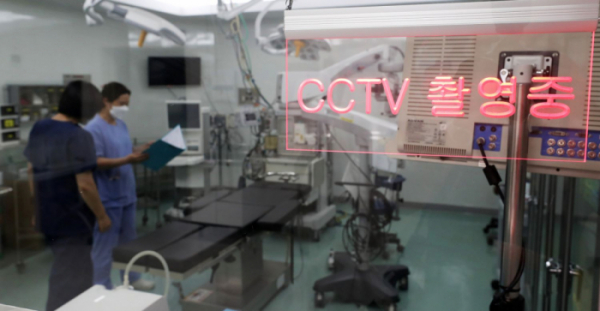 ▲25일부터 의료기관 수술실 폐쇄회로 텔레비전(CCTV) 설치·운영이 의무화한다(자료사진). (뉴시스)