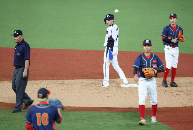 ▲1일 중국 저장성 항저우 인근 사오싱 야구·소프트볼 스포츠센터 제1구장에서 열린 항저우 아시안게임 야구 B조 조별리그 한국과 홍콩의 경기.  (연합뉴스)
