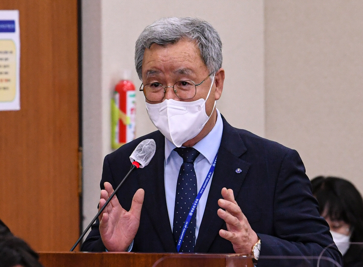 ▲13일 서울 여의도 국회 정무위원회에서 열린 국민권익위원회, 국가보훈처 등에 대한 국정감사에서 인사말을 하고 있다. (국회사진기자단/연합뉴스)
