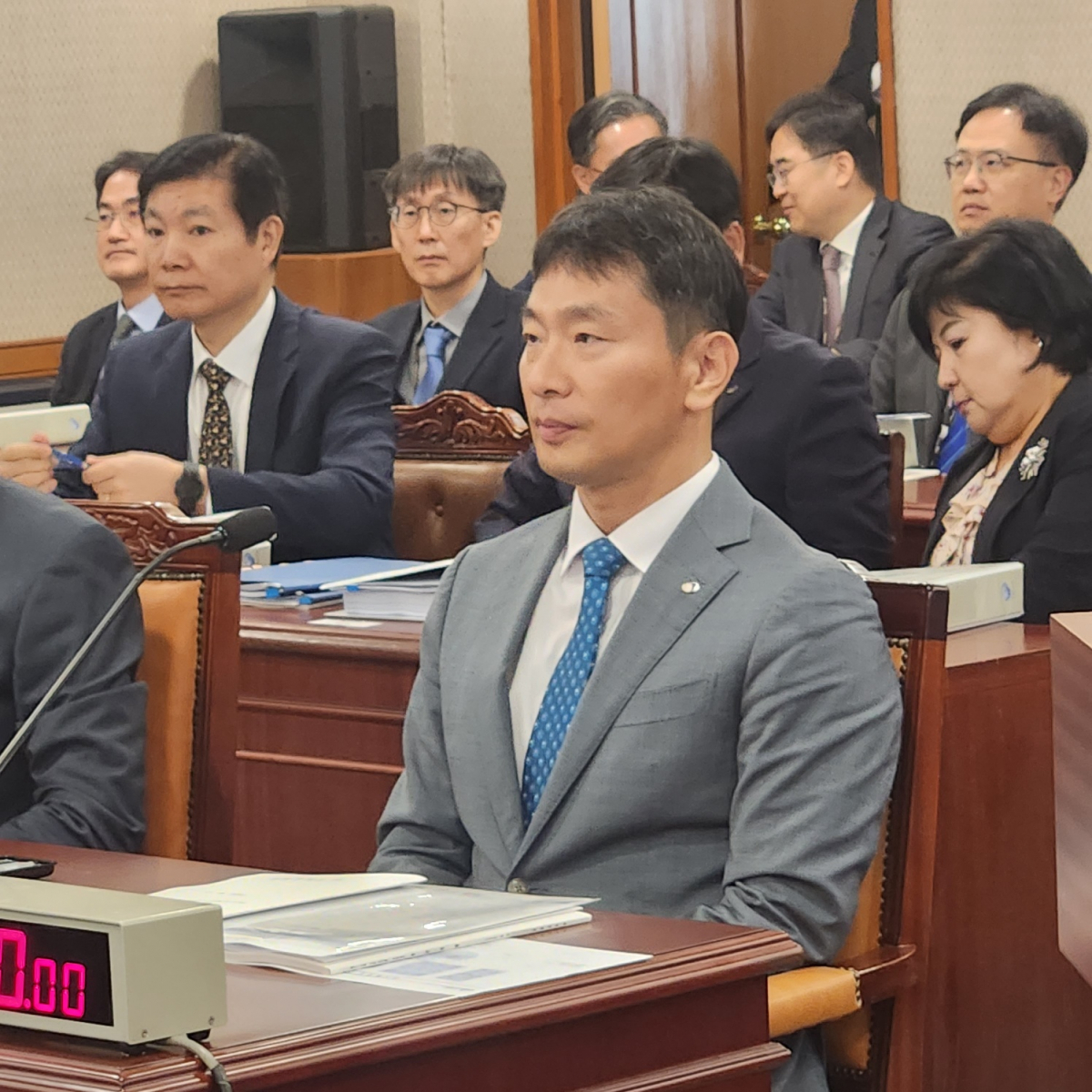 ▲이복현 금융감독원장이 17일 서울 여의도 금감원에서 열린 정무위 국정감사에 참석했다. (손희정 기자 sonhj1220@)