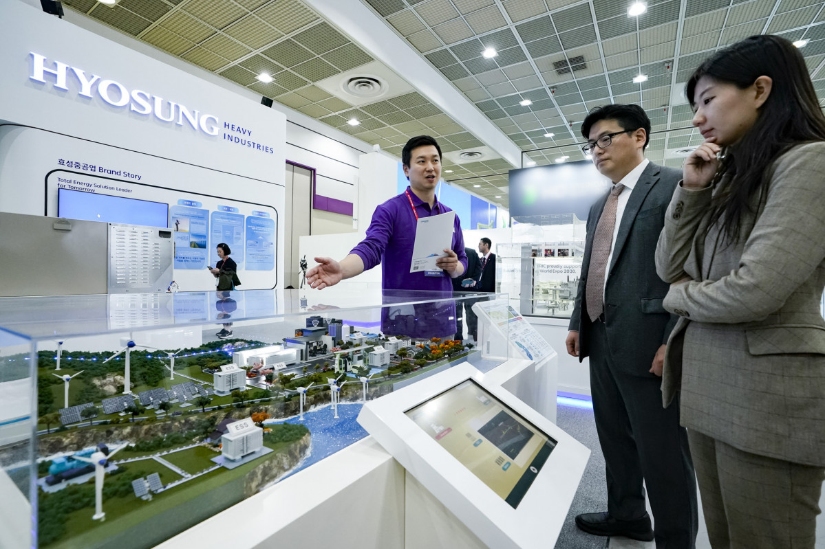 ▲한국전기산업대전 전시회에 참가한 효성중공업의 전시 부스 전경. (사진제공=효성중공업)