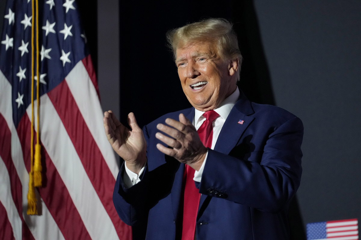 ▲미 공화당 대선 후보인 도널드 트럼프 전 미국 대통령이 2023년 8월 8일 뉴저지주 윈덤의 윈덤 고등학교에서 선거 유세 연설을 하고 있다. 윈덤(미국)/AP뉴시스