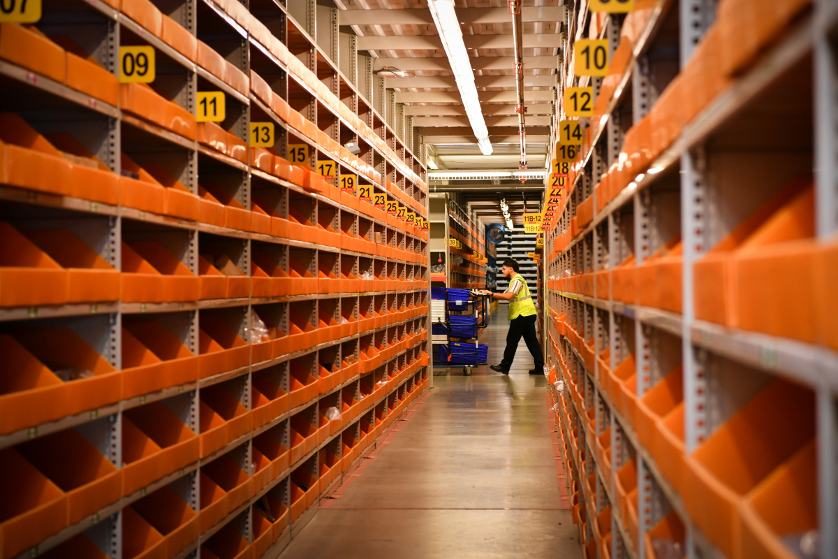 ▲미국 캘리포니아주 온타리오에 위치한 현대모비스 물류센터. 현대모비스는 국내 제조업 최초로 '설계안전성검토(DFS)’ 시스템을 구축해 국내외 공장과 물류센터, 연구소에 이르기까지 설계안전표준을 준용하고 있다. (사진제공=현대모비스)

