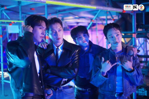 ▲하이라이트(사진 = 어라운드어스 제공)