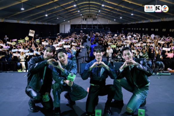 ▲하이라이트(사진 = 어라운드어스 제공)