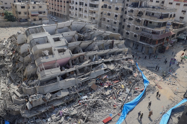 ▲8일(현지시간) 이스라엘의 공습으로 파괴된 팔레스타인 가자지구의 건물. (신화/뉴시스)

