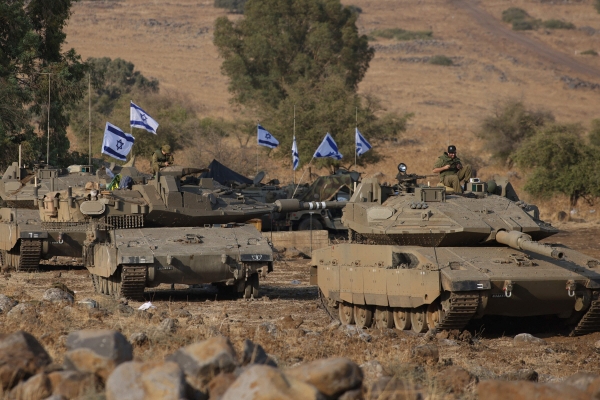 ▲11일(현지시간) 이스라엘 메르카바 탱크가 레바논과의 국경 근처에 위치해 있다. (AFP/연합뉴스)
