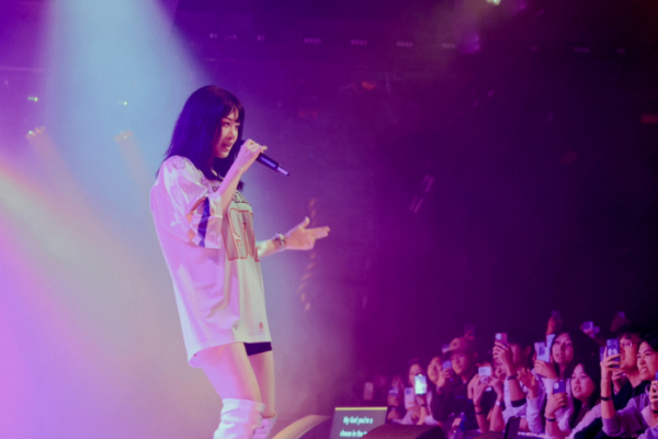 ▲드비타(사진 = AOMG 제공)