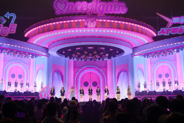 ▲트와이스(사진제공=JYP엔터테인먼트)