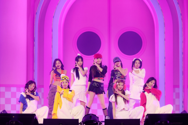 ▲트와이스(사진제공=JYP엔터테인먼트)