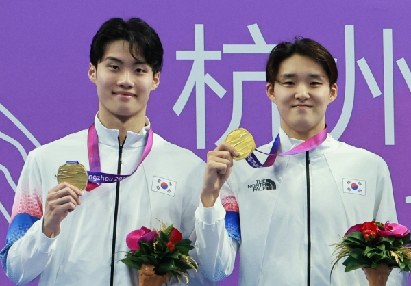 ▲황선우(왼쪽)와 김우민(오른쪽) 선수
 (연합뉴스)