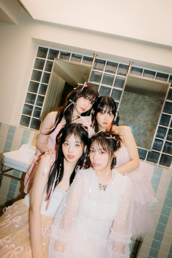 ▲QWER(큐더블유이알)(사진제공=타마고프로덕션)