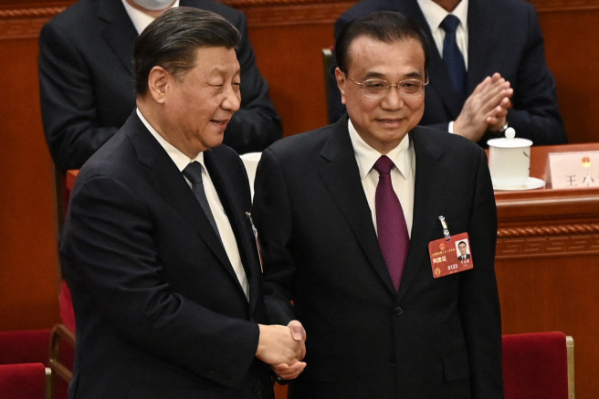 ▲중국 시진핑(왼쪽) 국가주석과 리커창 전 국무원 총리 베이징/AFP연합뉴스