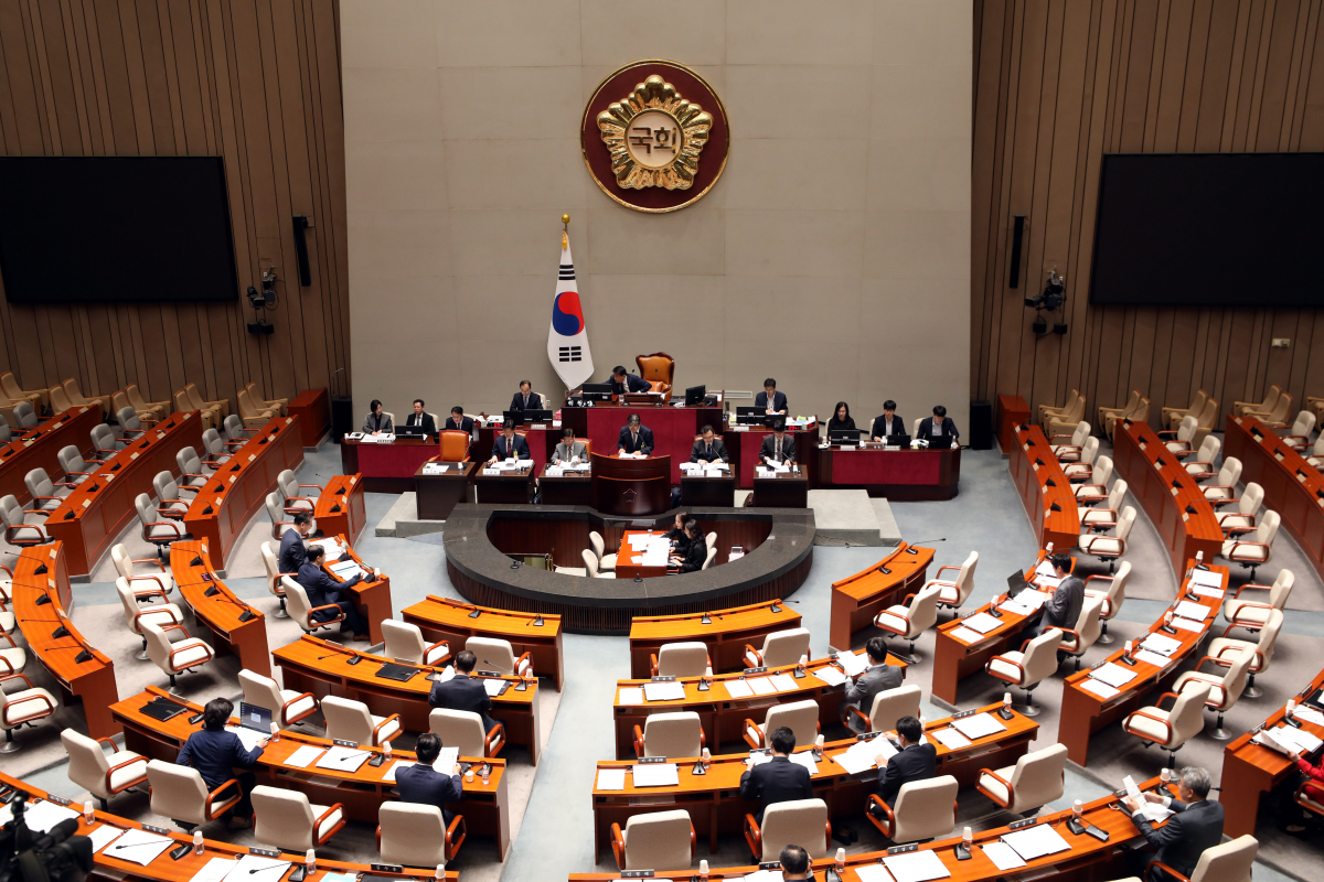 ▲류덕현 중앙대 교수가 1일 오후 서울 여의도 국회에서 열린 예산결산특별위원회 전체회의 ‘ 2024년 예산안 공청회'에서 발표를 하고 있다. (뉴시스)