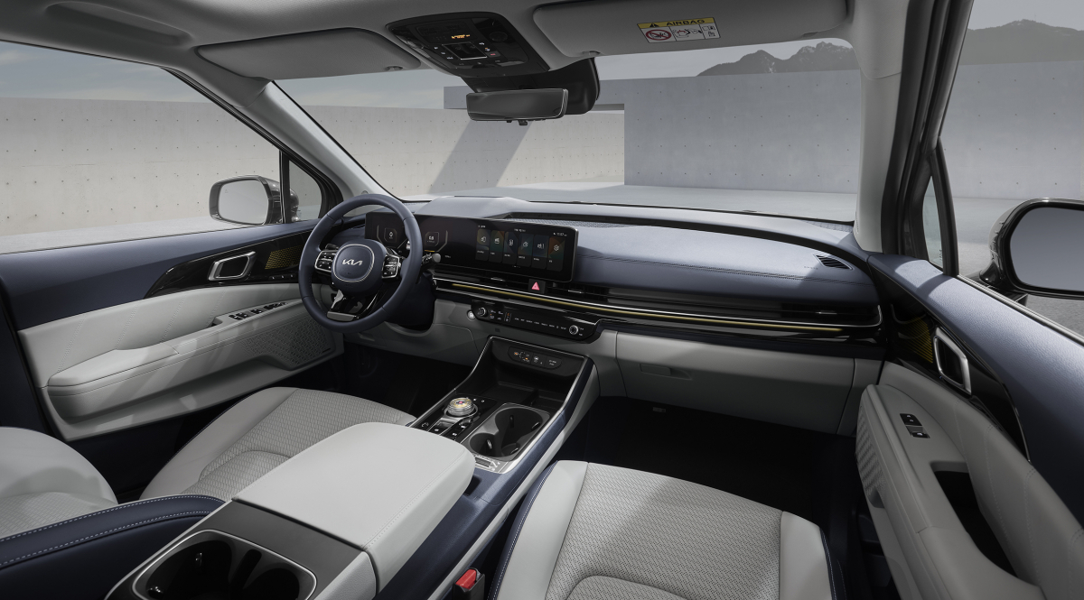 ▲'더 뉴 카니발' 1열 인테리어. (사진제공=기아)