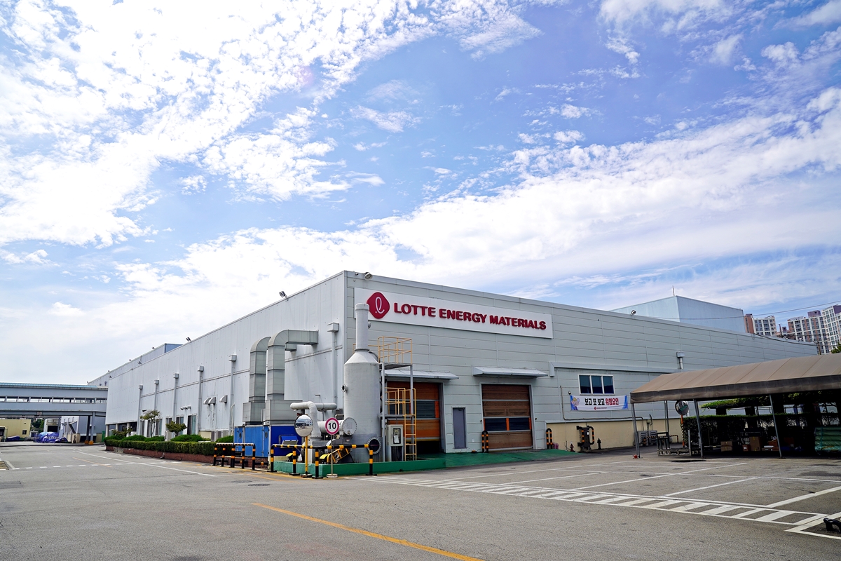 ▲롯데에너지머티리얼즈 익산공장 전경 (사진제공=롯데에너지머티리얼즈)