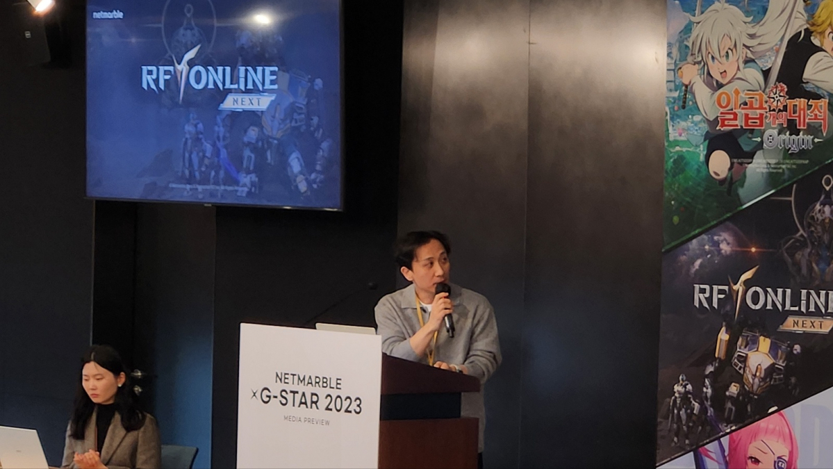 ▲RF 온라인 넥스트 개발을 총괄한 홍광민 넷마블엔투 PD는 이권을 두고 다투는 RVR(진영 대 진영) 전투를 강조하며 "이용자들이 소속감을 갖고 자원과 명예를 위해 국가전쟁에 참여하게 될 것"이라고 강조했다. (이시온 기자 zion0304@)